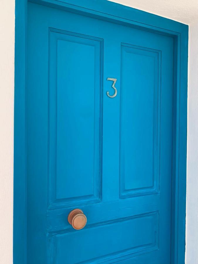אדאמאס Manousos Rooms מראה חיצוני תמונה
