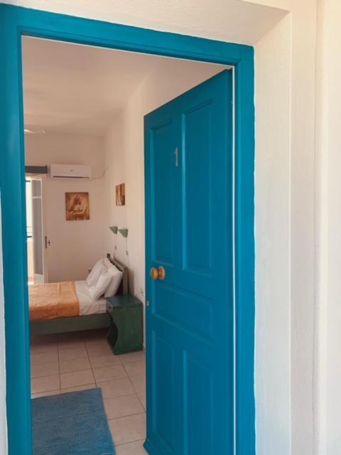 אדאמאס Manousos Rooms מראה חיצוני תמונה