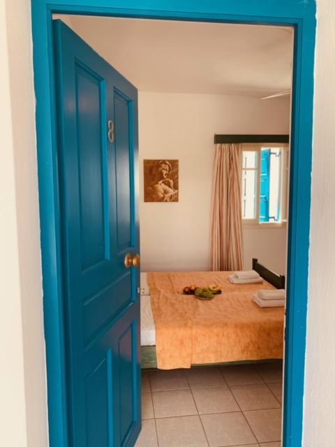 אדאמאס Manousos Rooms מראה חיצוני תמונה
