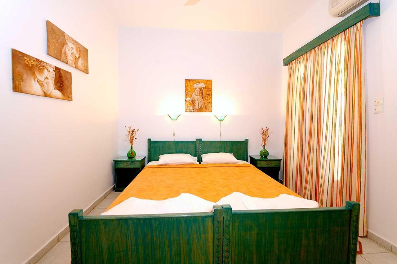 אדאמאס Manousos Rooms מראה חיצוני תמונה